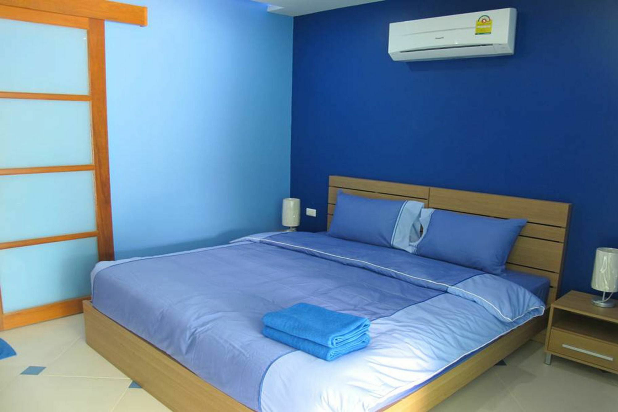 Condor Apartment Nai Harn Esterno foto